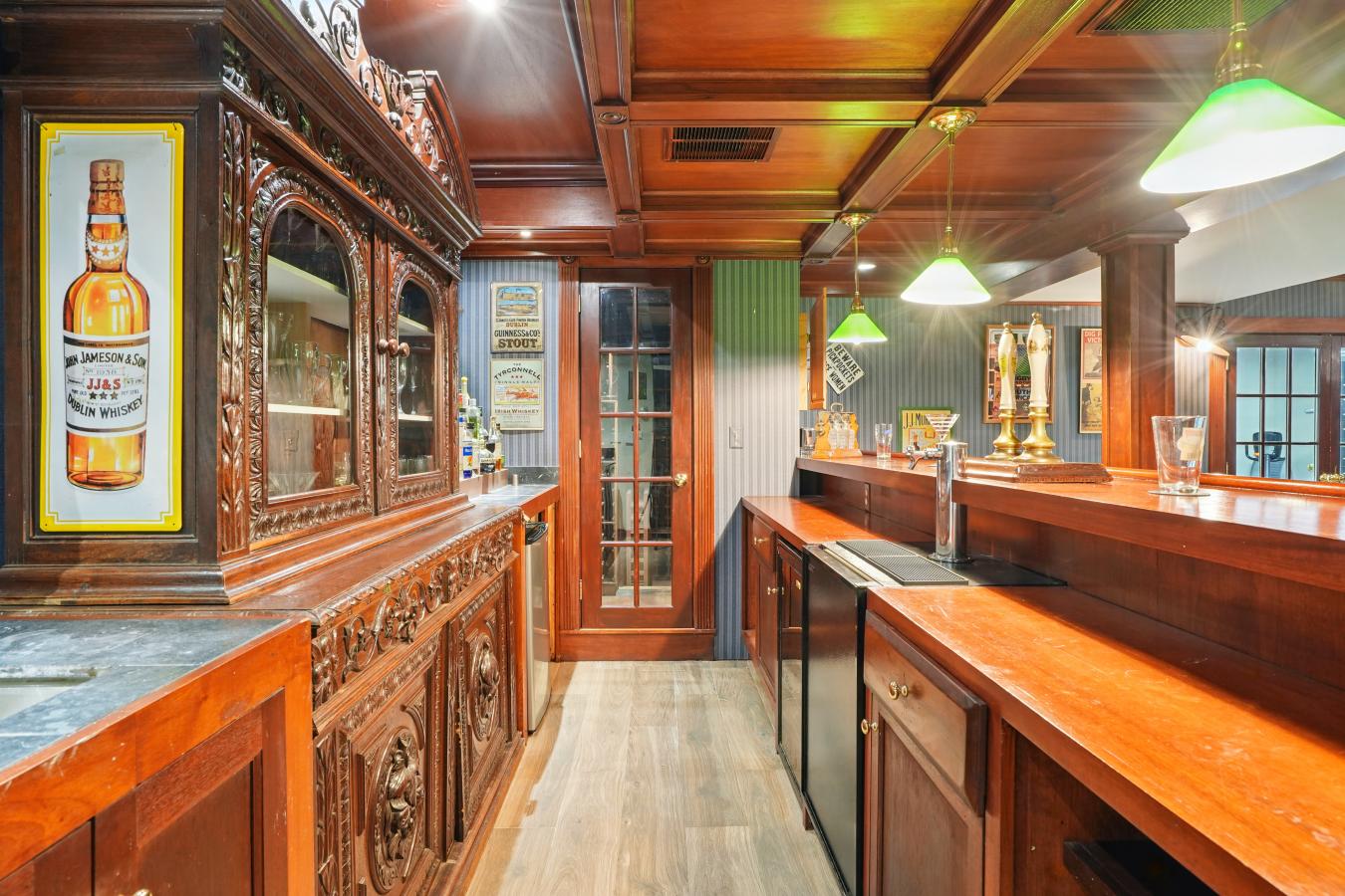 Boston, Massachusetts, 02129, United States, 5 Bedrooms Bedrooms, ,4 BathroomsBathrooms,Residential,For Sale,1927616