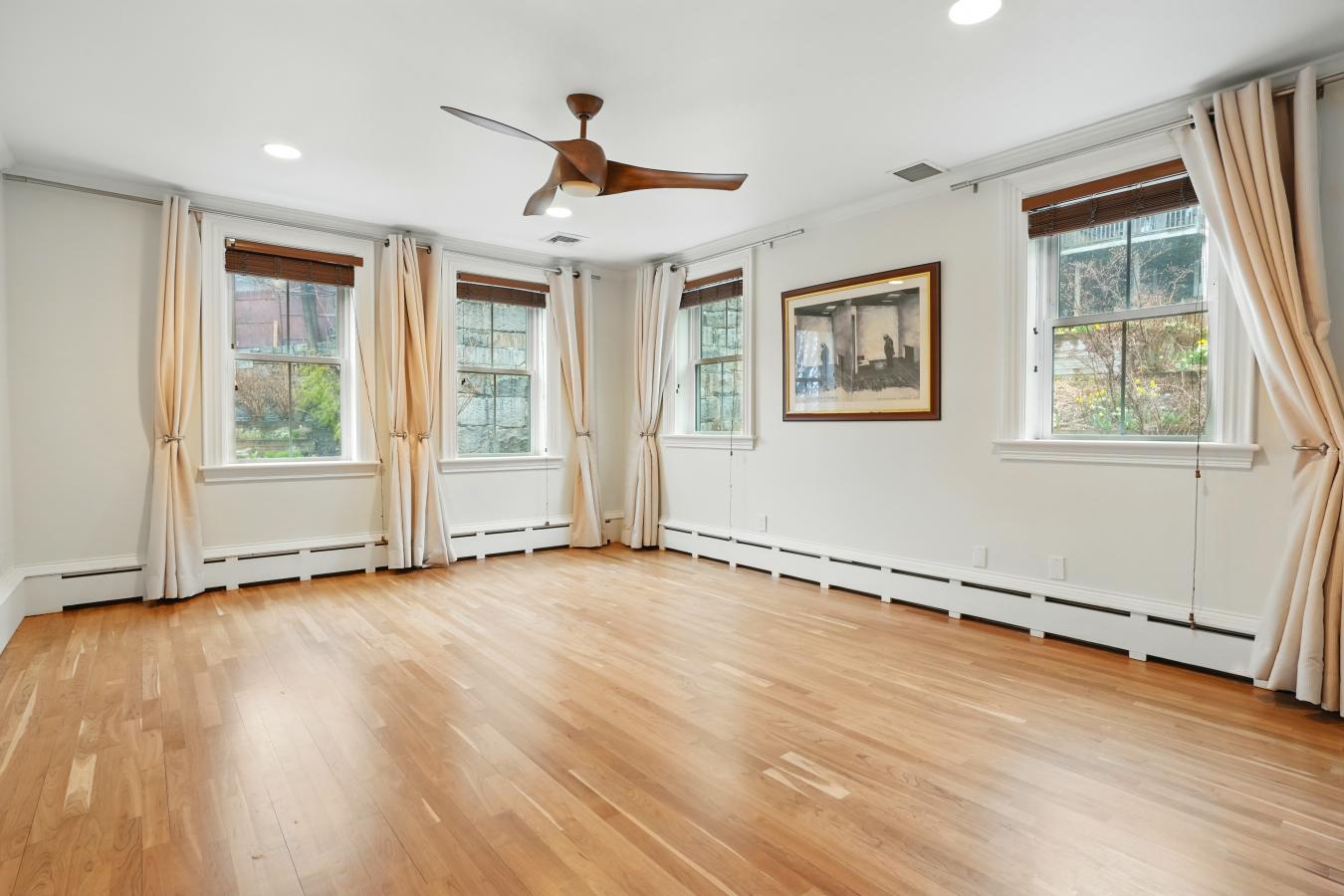 Boston, Massachusetts, 02129, United States, 5 Bedrooms Bedrooms, ,4 BathroomsBathrooms,Residential,For Sale,1927616