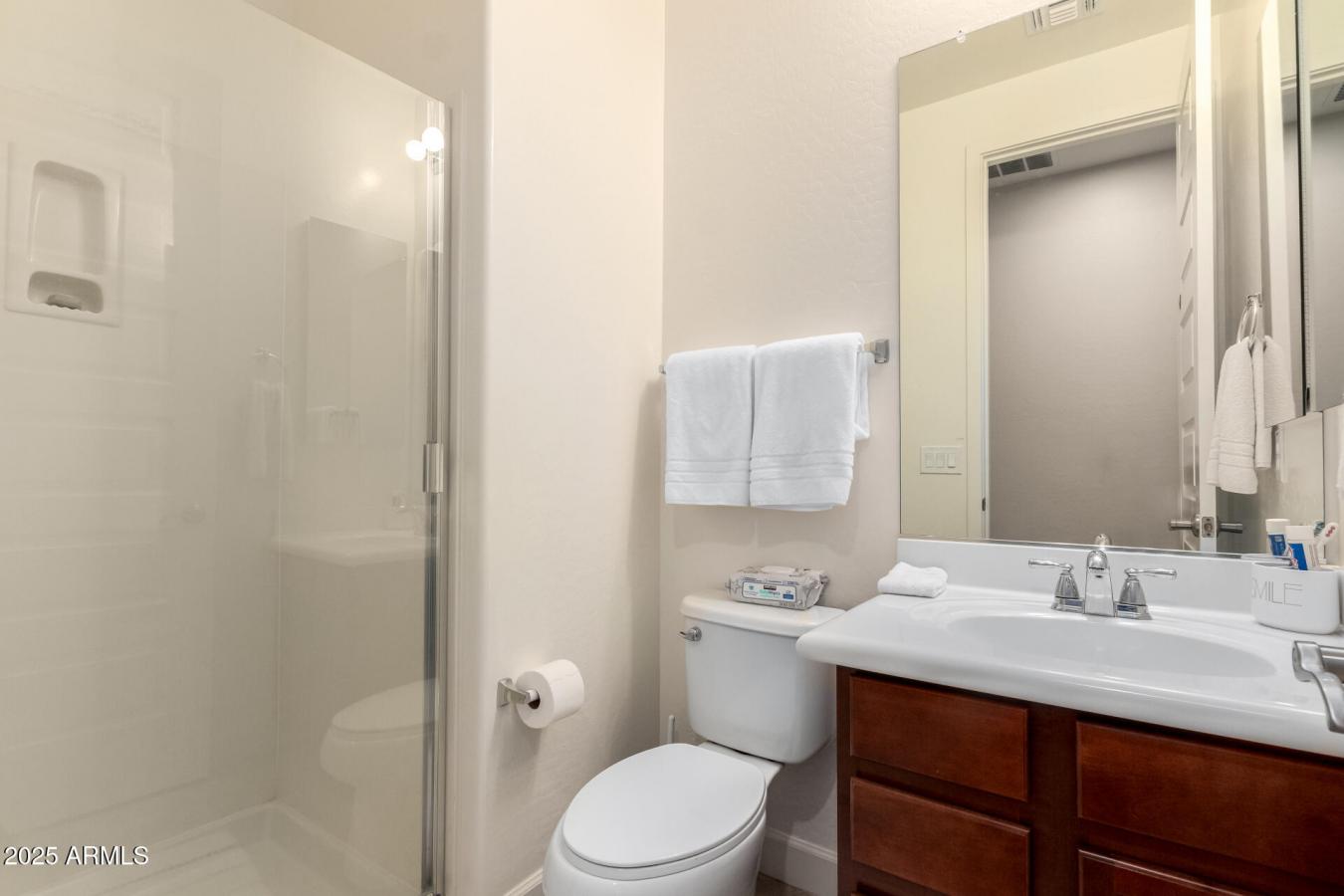 Gilbert, Arizona, 85296, United States, 4 Bedrooms Bedrooms, ,3 BathroomsBathrooms,Residential,For Sale,1797364