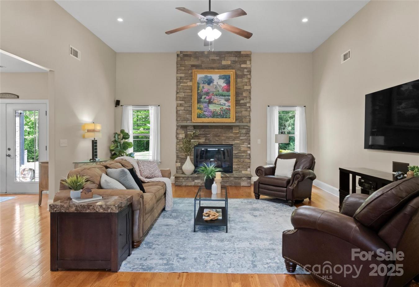 Davidson, North Carolina, 28036, United States, 4 Bedrooms Bedrooms, ,2 BathroomsBathrooms,Residential,For Sale,1797356