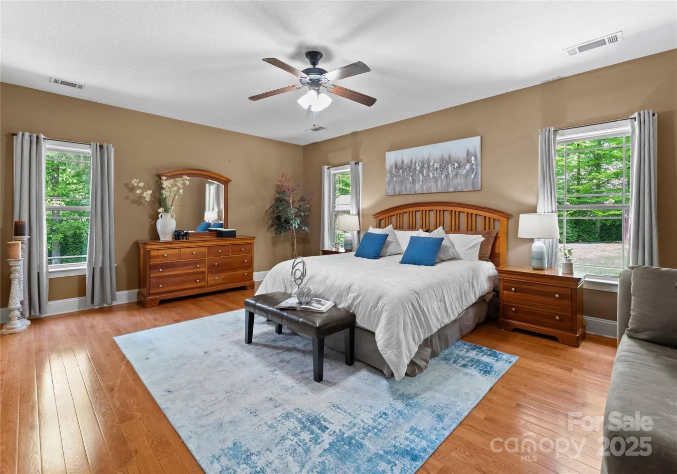 Davidson, North Carolina, 28036, United States, 4 Bedrooms Bedrooms, ,2 BathroomsBathrooms,Residential,For Sale,1797356