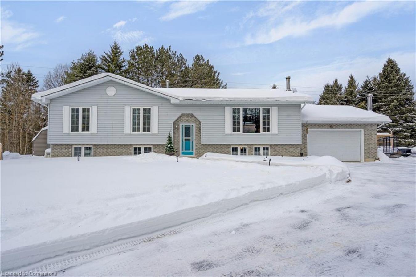 Gilmour, ON, K0L 1W0, Canada, 4 Bedrooms Bedrooms, ,2 BathroomsBathrooms,Residential,For Sale,1797354