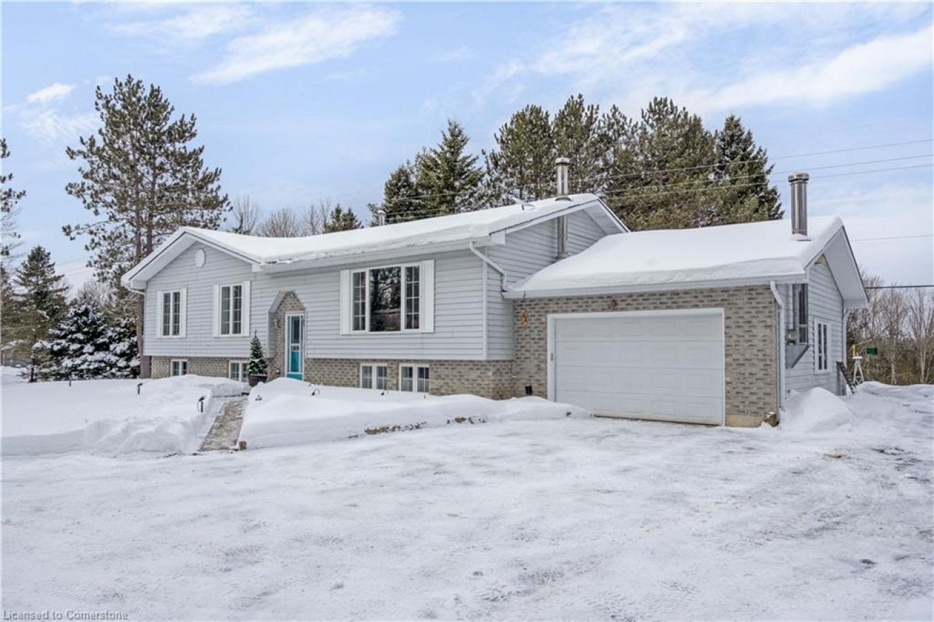 Gilmour, ON, K0L 1W0, Canada, 4 Bedrooms Bedrooms, ,2 BathroomsBathrooms,Residential,For Sale,1797354