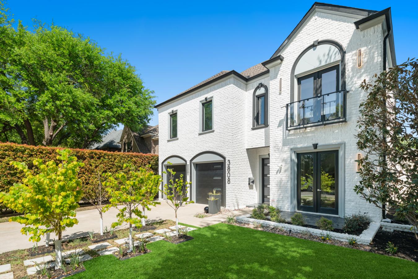 Fort Worth, Texas, 76107, United States, 4 Bedrooms Bedrooms, ,3 BathroomsBathrooms,Residential,For Sale,1797352