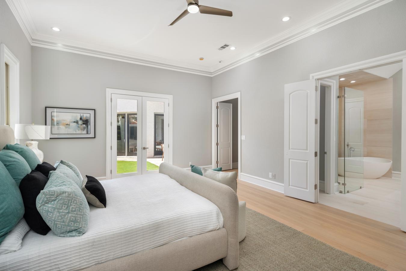 Fort Worth, Texas, 76107, United States, 4 Bedrooms Bedrooms, ,3 BathroomsBathrooms,Residential,For Sale,1797352