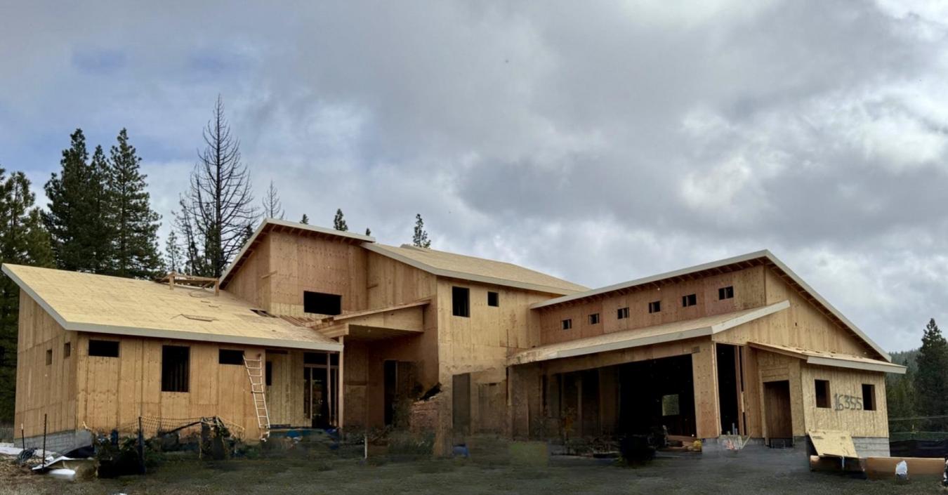 Truckee, California, 96161, United States, 4 Bedrooms Bedrooms, ,4 BathroomsBathrooms,Residential,For Sale,1797344