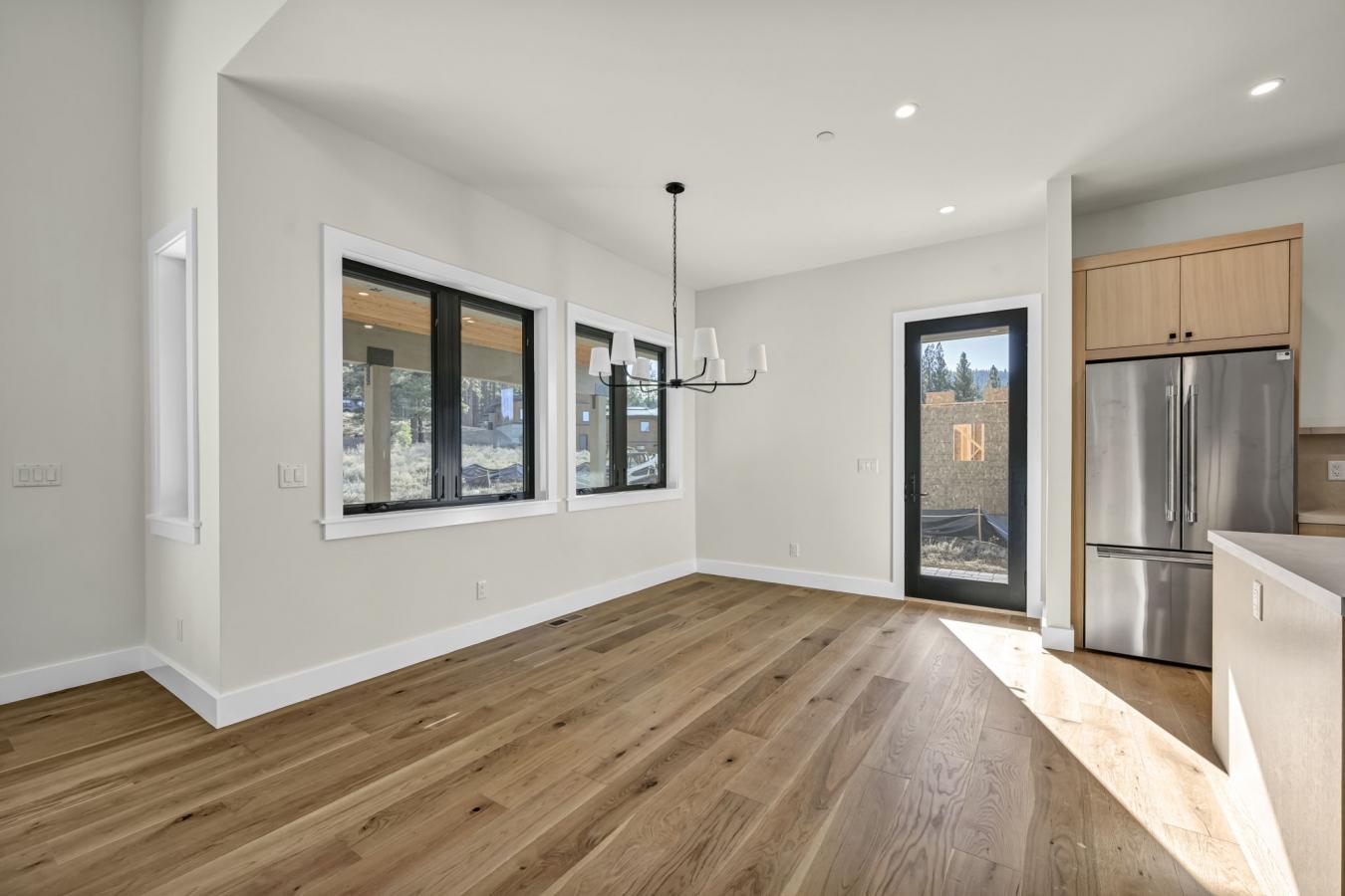 Truckee, California, 96161, United States, 4 Bedrooms Bedrooms, ,4 BathroomsBathrooms,Residential,For Sale,1797344