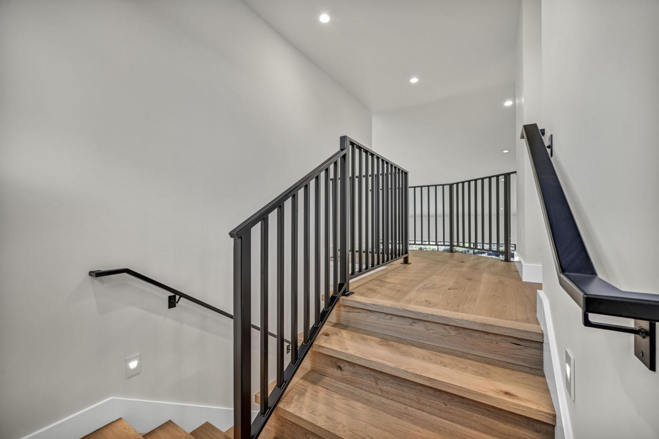 Truckee, California, 96161, United States, 4 Bedrooms Bedrooms, ,4 BathroomsBathrooms,Residential,For Sale,1797344