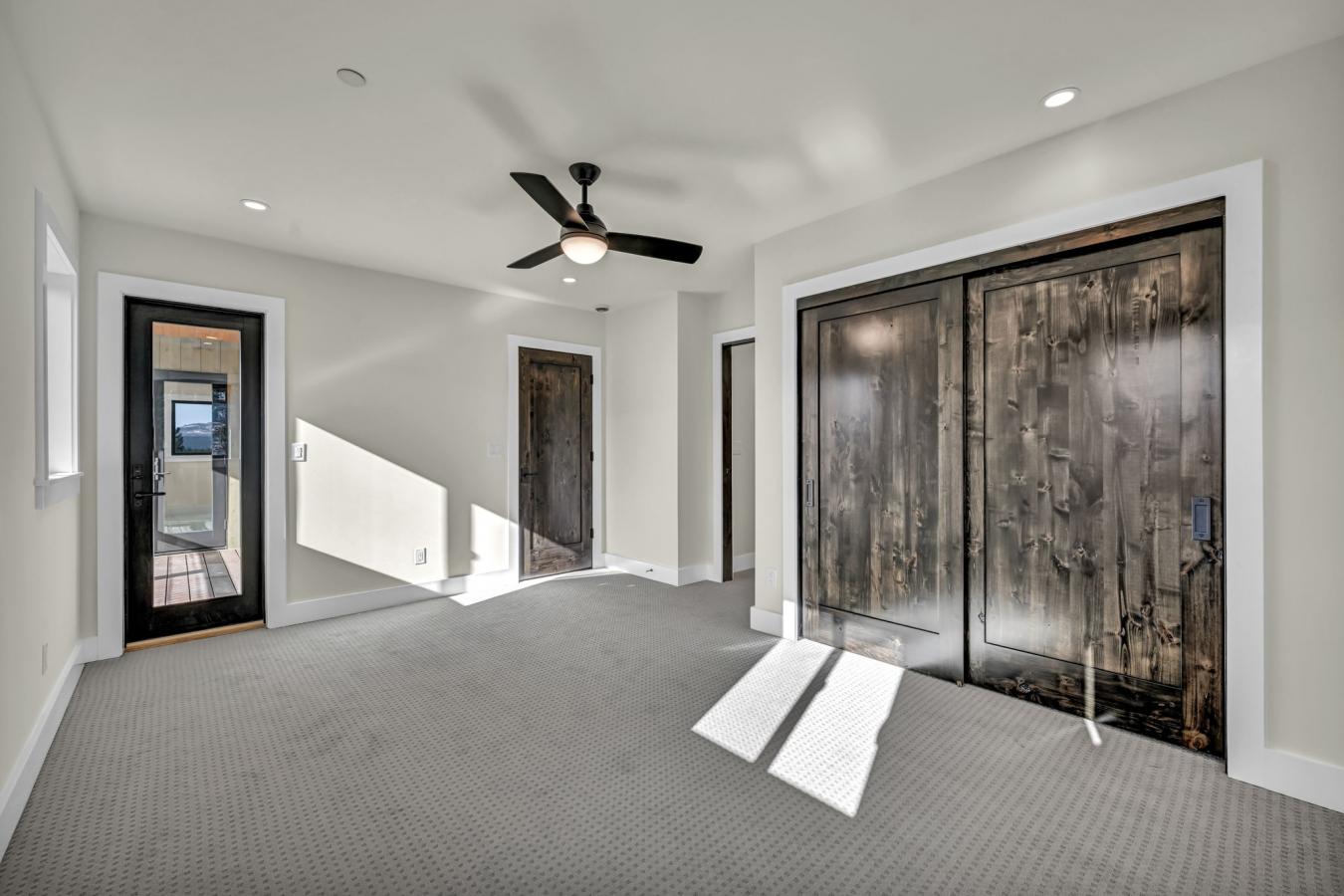 Truckee, California, 96161, United States, 4 Bedrooms Bedrooms, ,4 BathroomsBathrooms,Residential,For Sale,1797344