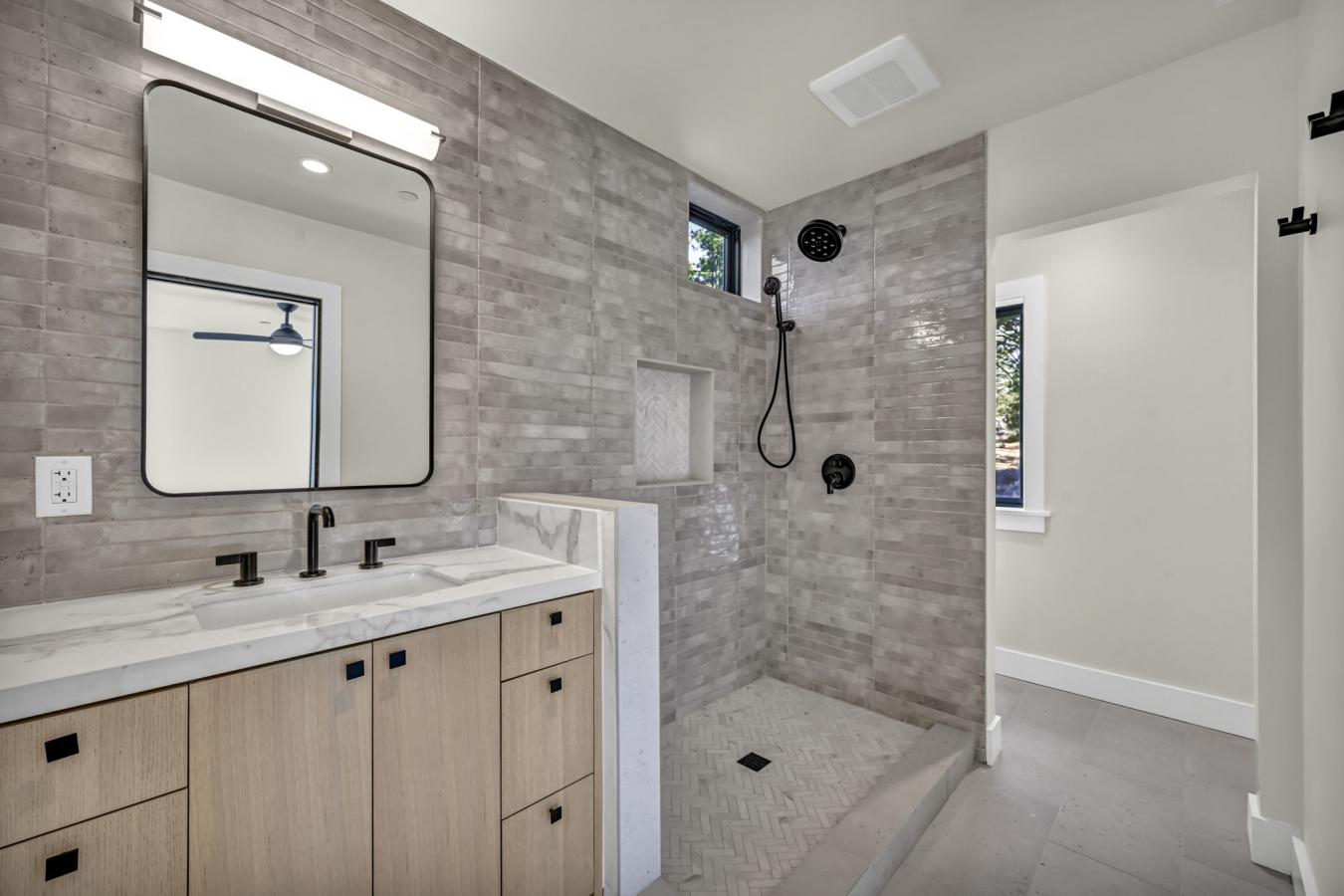 Truckee, California, 96161, United States, 4 Bedrooms Bedrooms, ,4 BathroomsBathrooms,Residential,For Sale,1797344