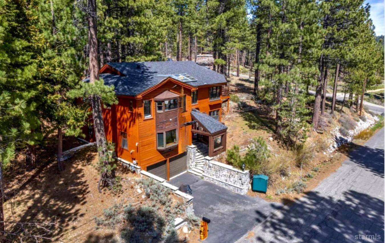 South Lake Tahoe, California, 96150, United States, 4 Bedrooms Bedrooms, ,3 BathroomsBathrooms,Residential,For Sale,1797343