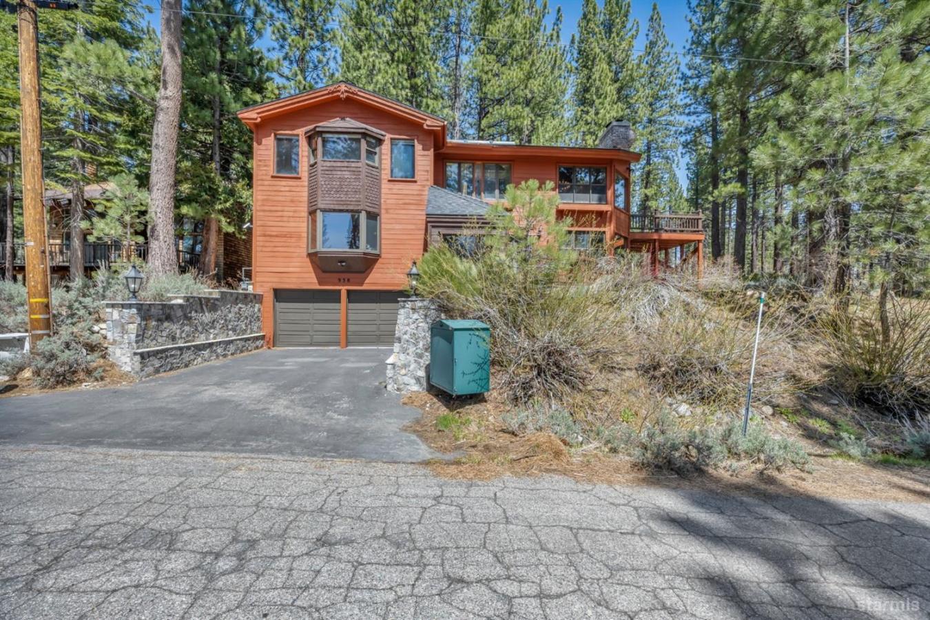 South Lake Tahoe, California, 96150, United States, 4 Bedrooms Bedrooms, ,3 BathroomsBathrooms,Residential,For Sale,1797343
