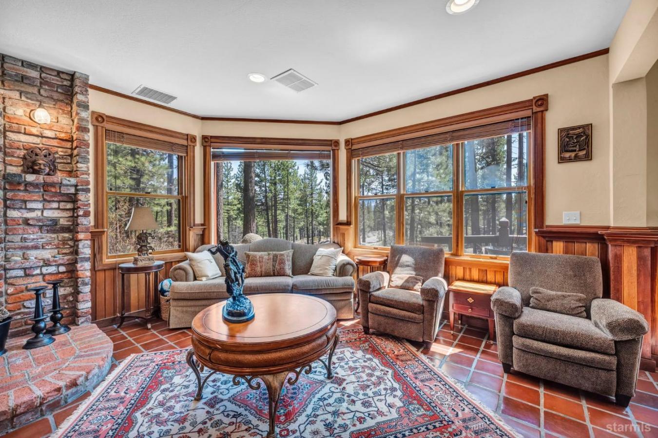 South Lake Tahoe, California, 96150, United States, 4 Bedrooms Bedrooms, ,3 BathroomsBathrooms,Residential,For Sale,1797343