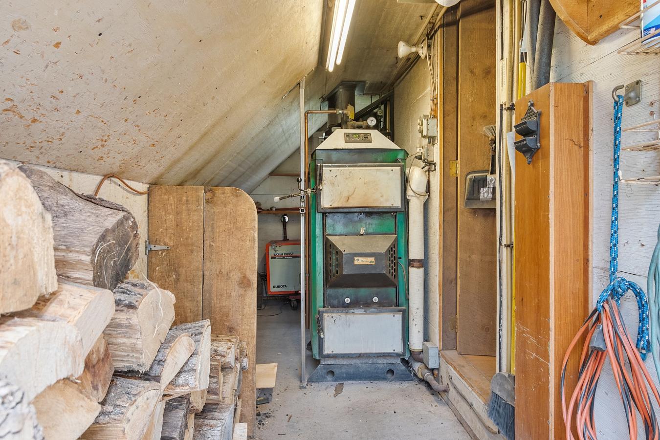 Townsend, Massachusetts, 01469, United States, 4 Bedrooms Bedrooms, ,5 BathroomsBathrooms,Residential,For Sale,1790078