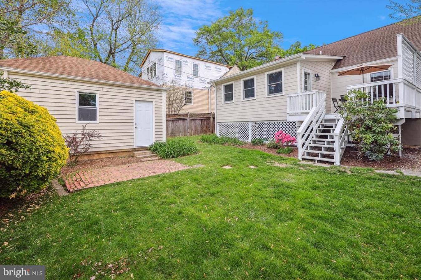Arlington, Virginia, 22207, United States, 4 Bedrooms Bedrooms, ,2 BathroomsBathrooms,Residential,For Sale,1797339