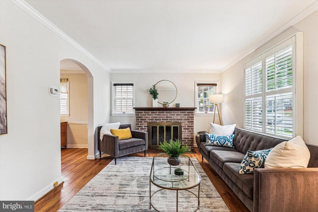 Arlington, Virginia, 22207, United States, 4 Bedrooms Bedrooms, ,2 BathroomsBathrooms,Residential,For Sale,1797339