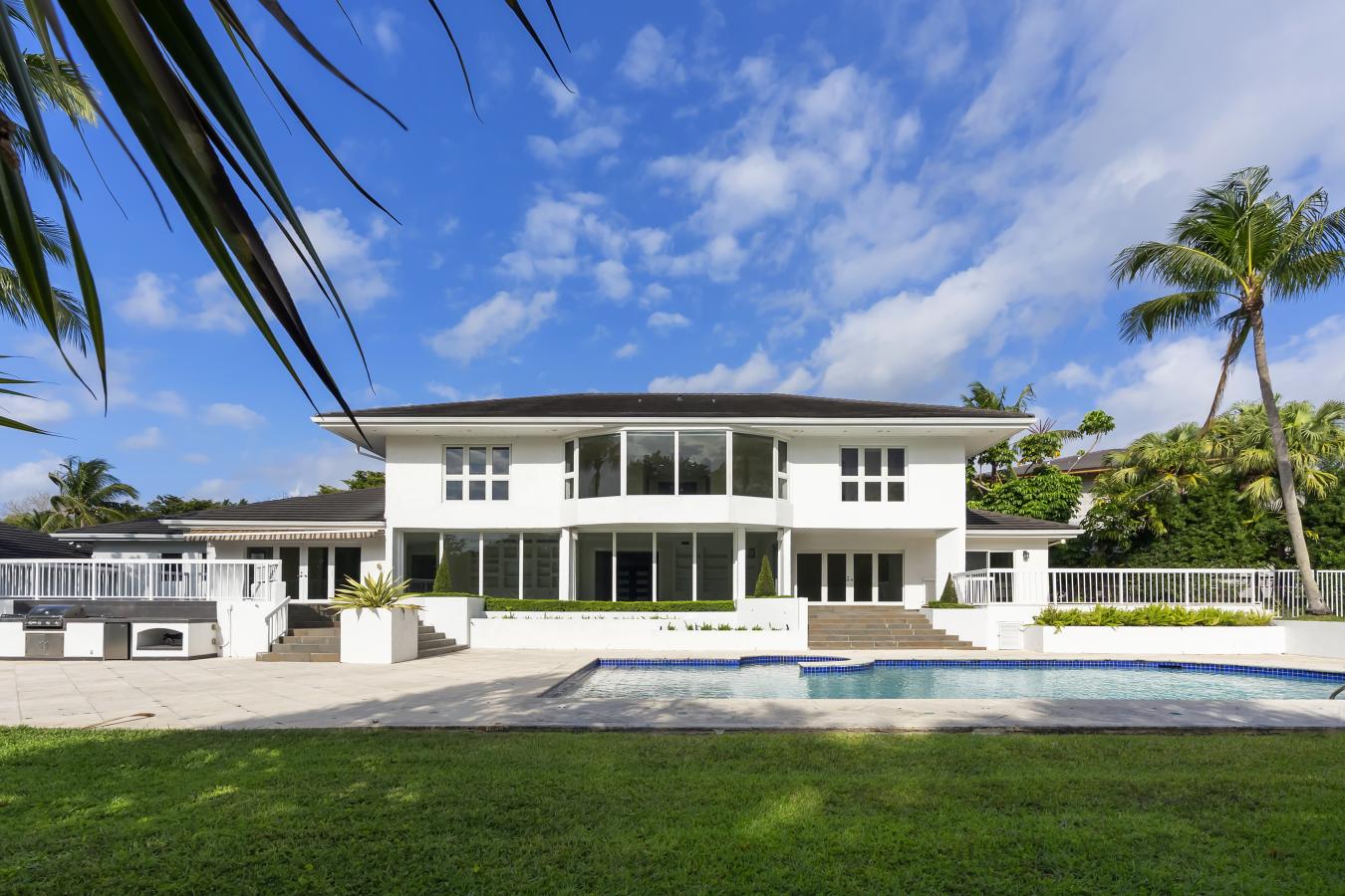Coral Gables, Florida, 33143, United States, 7 Bedrooms Bedrooms, ,6 BathroomsBathrooms,Residential,For Sale,1790077