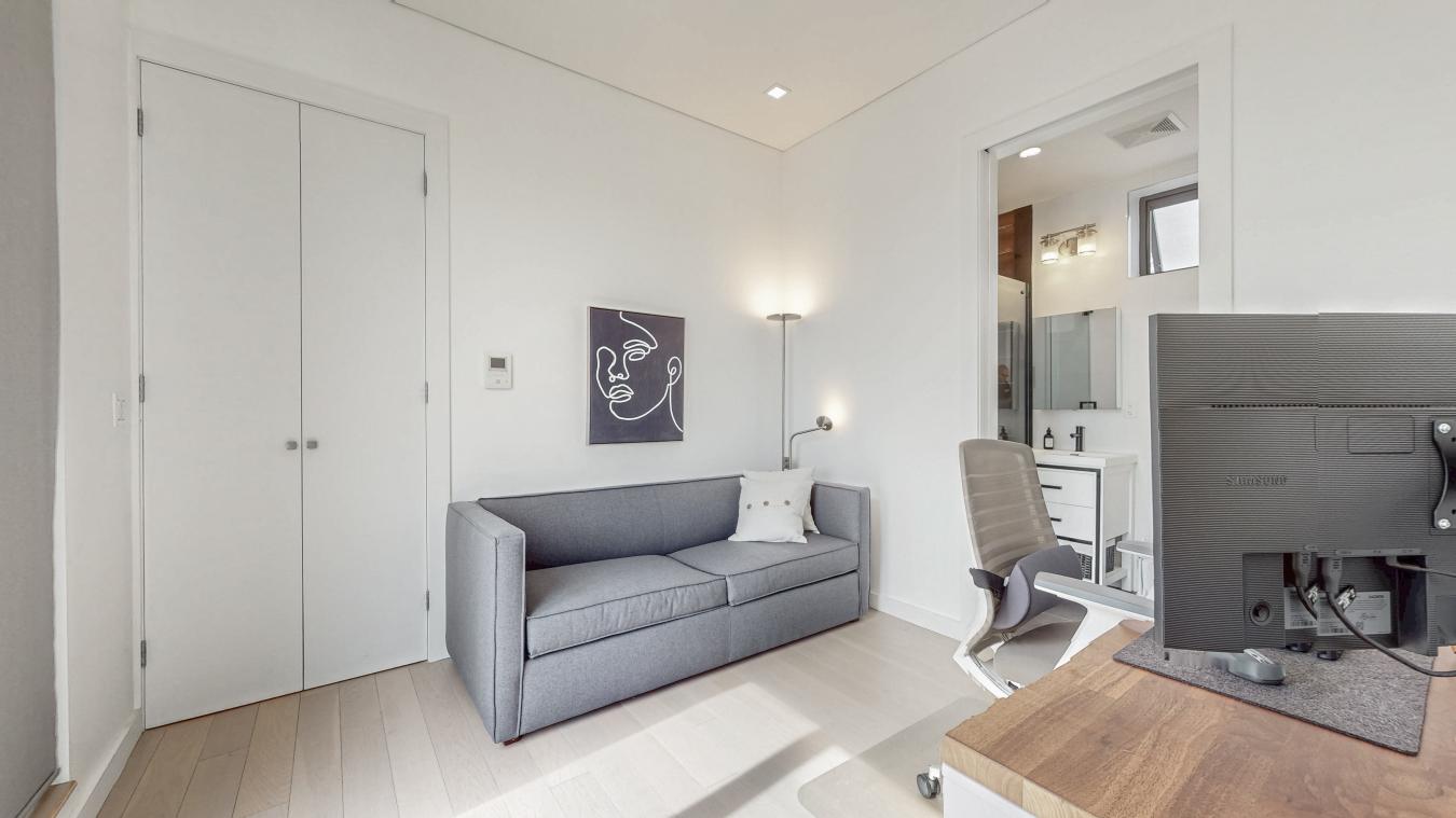 Brooklyn, New York, 11207, United States, 3 Bedrooms Bedrooms, ,3 BathroomsBathrooms,Residential,For Sale,1797322