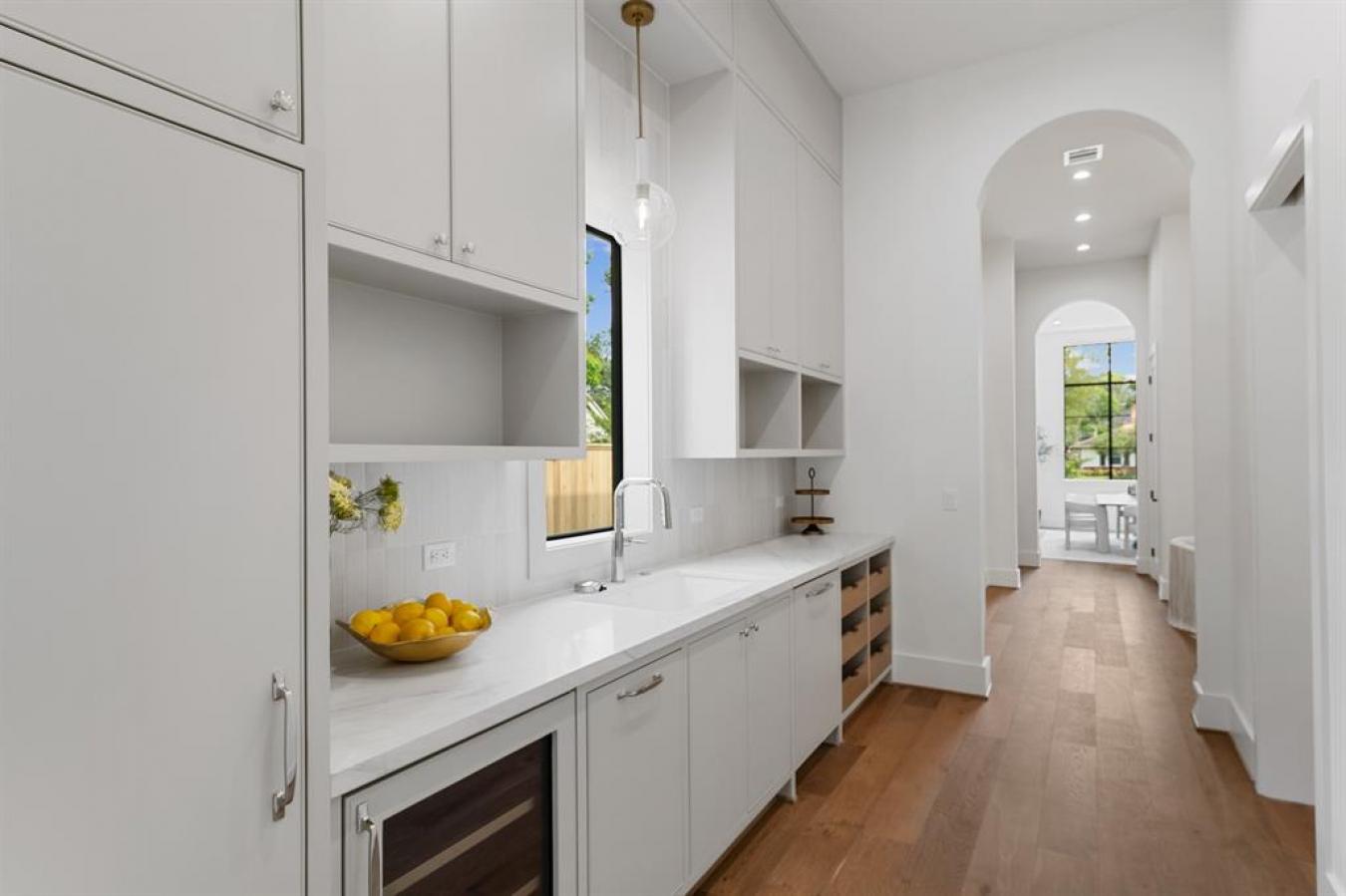 Houston, Texas, 77018, United States, 6 Bedrooms Bedrooms, ,6 BathroomsBathrooms,Residential,For Sale,1797320