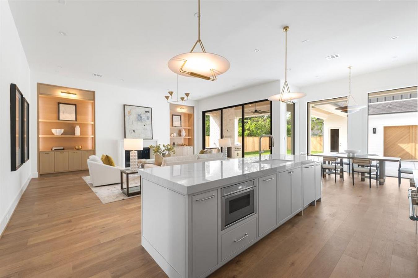 Houston, Texas, 77018, United States, 6 Bedrooms Bedrooms, ,6 BathroomsBathrooms,Residential,For Sale,1797320