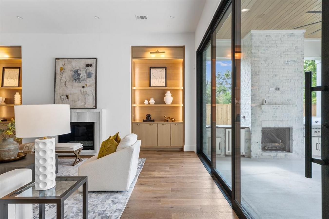 Houston, Texas, 77018, United States, 6 Bedrooms Bedrooms, ,6 BathroomsBathrooms,Residential,For Sale,1797320