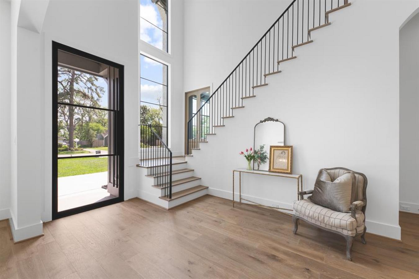 Houston, Texas, 77018, United States, 6 Bedrooms Bedrooms, ,6 BathroomsBathrooms,Residential,For Sale,1797320
