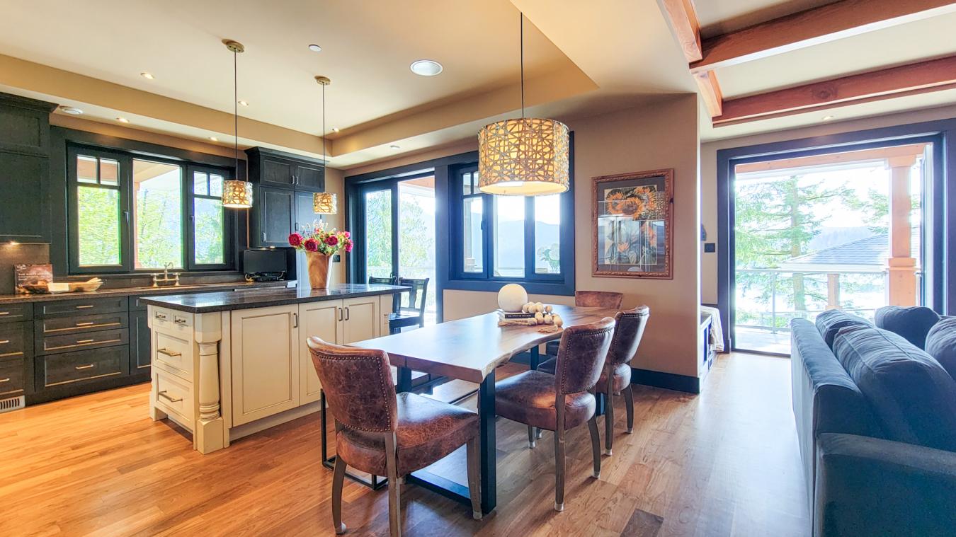 North Vancouver, BC, V7G2T6, Canada, 5 Bedrooms Bedrooms, ,3 BathroomsBathrooms,Residential,For Sale,1797319