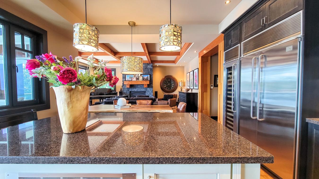 North Vancouver, BC, V7G2T6, Canada, 5 Bedrooms Bedrooms, ,3 BathroomsBathrooms,Residential,For Sale,1797319