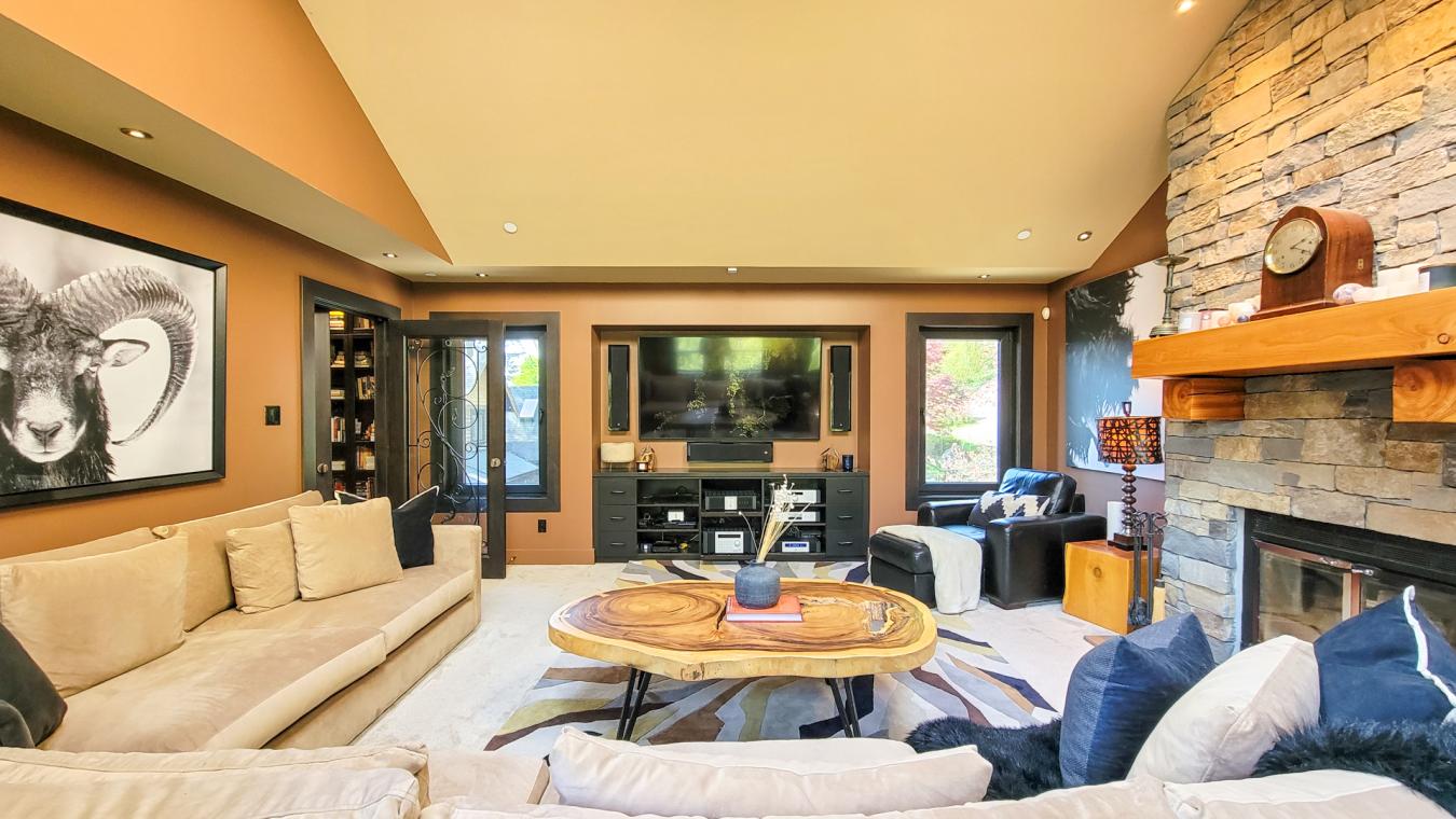 North Vancouver, BC, V7G2T6, Canada, 5 Bedrooms Bedrooms, ,3 BathroomsBathrooms,Residential,For Sale,1797319