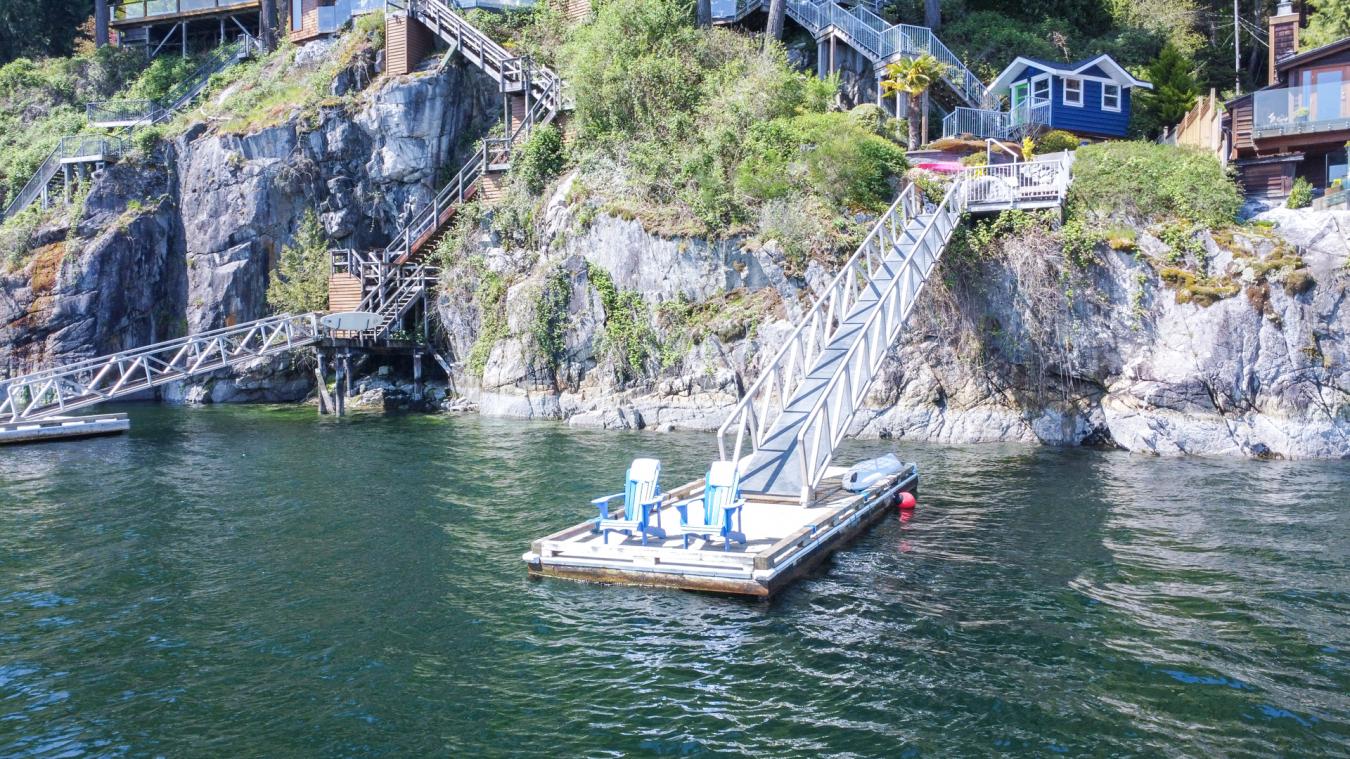 North Vancouver, BC, V7G2T6, Canada, 5 Bedrooms Bedrooms, ,3 BathroomsBathrooms,Residential,For Sale,1797319