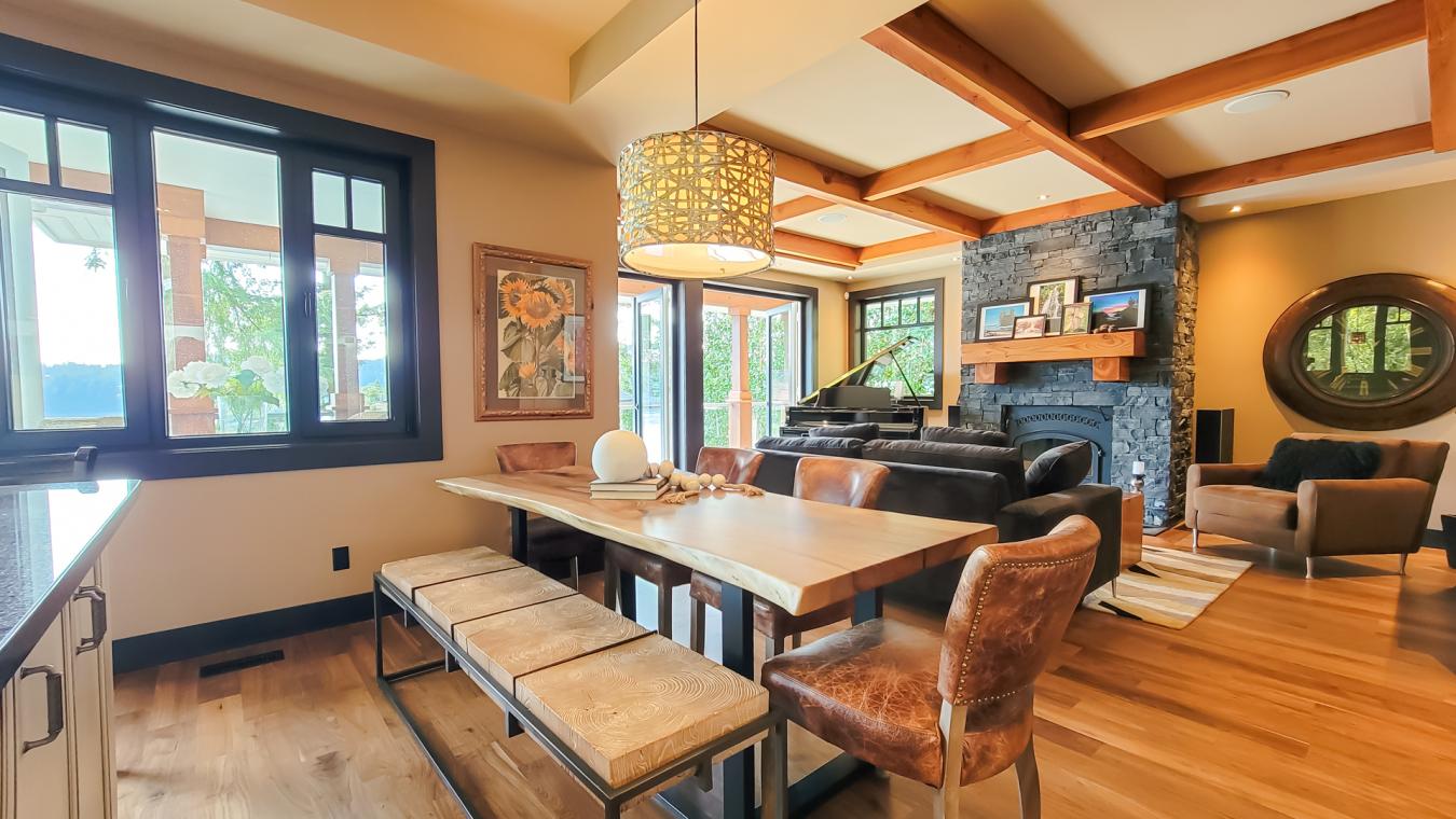 North Vancouver, BC, V7G2T6, Canada, 5 Bedrooms Bedrooms, ,3 BathroomsBathrooms,Residential,For Sale,1797319
