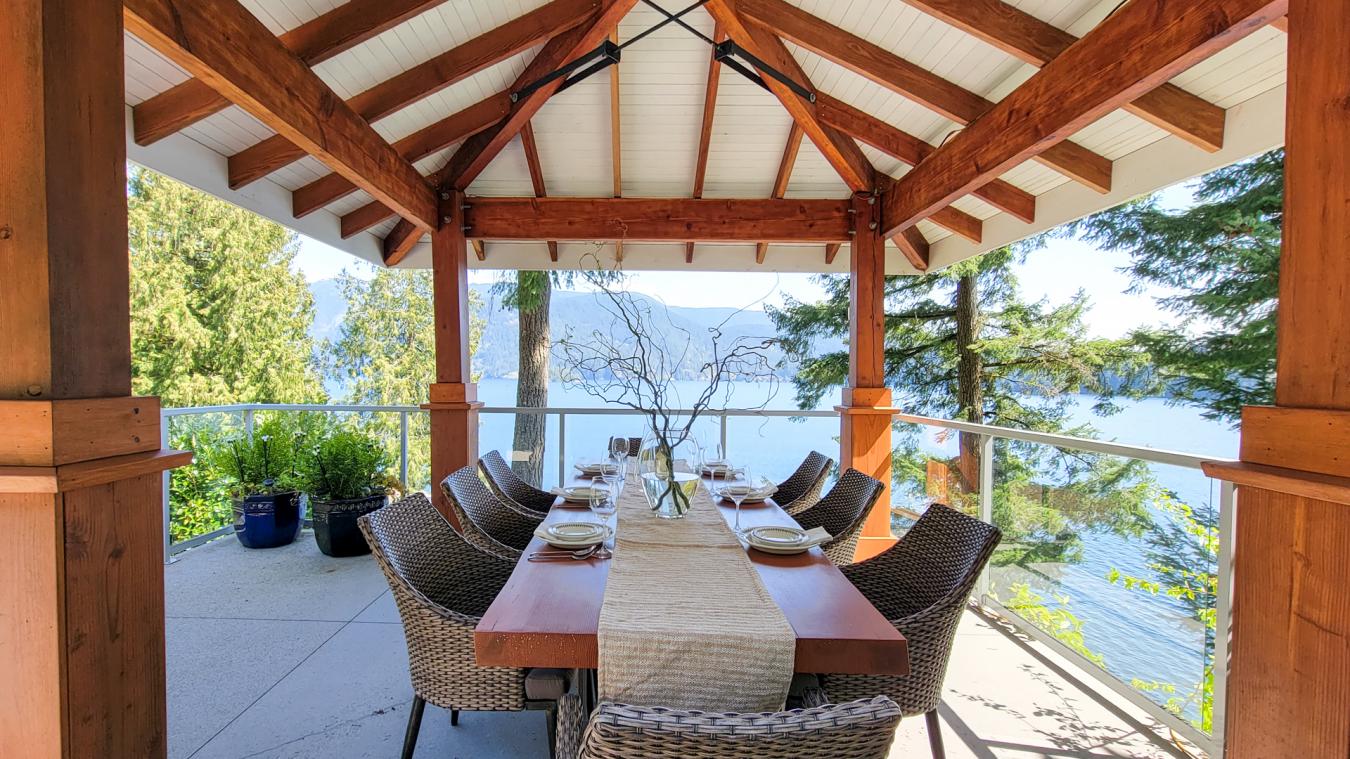 North Vancouver, BC, V7G2T6, Canada, 5 Bedrooms Bedrooms, ,3 BathroomsBathrooms,Residential,For Sale,1797319