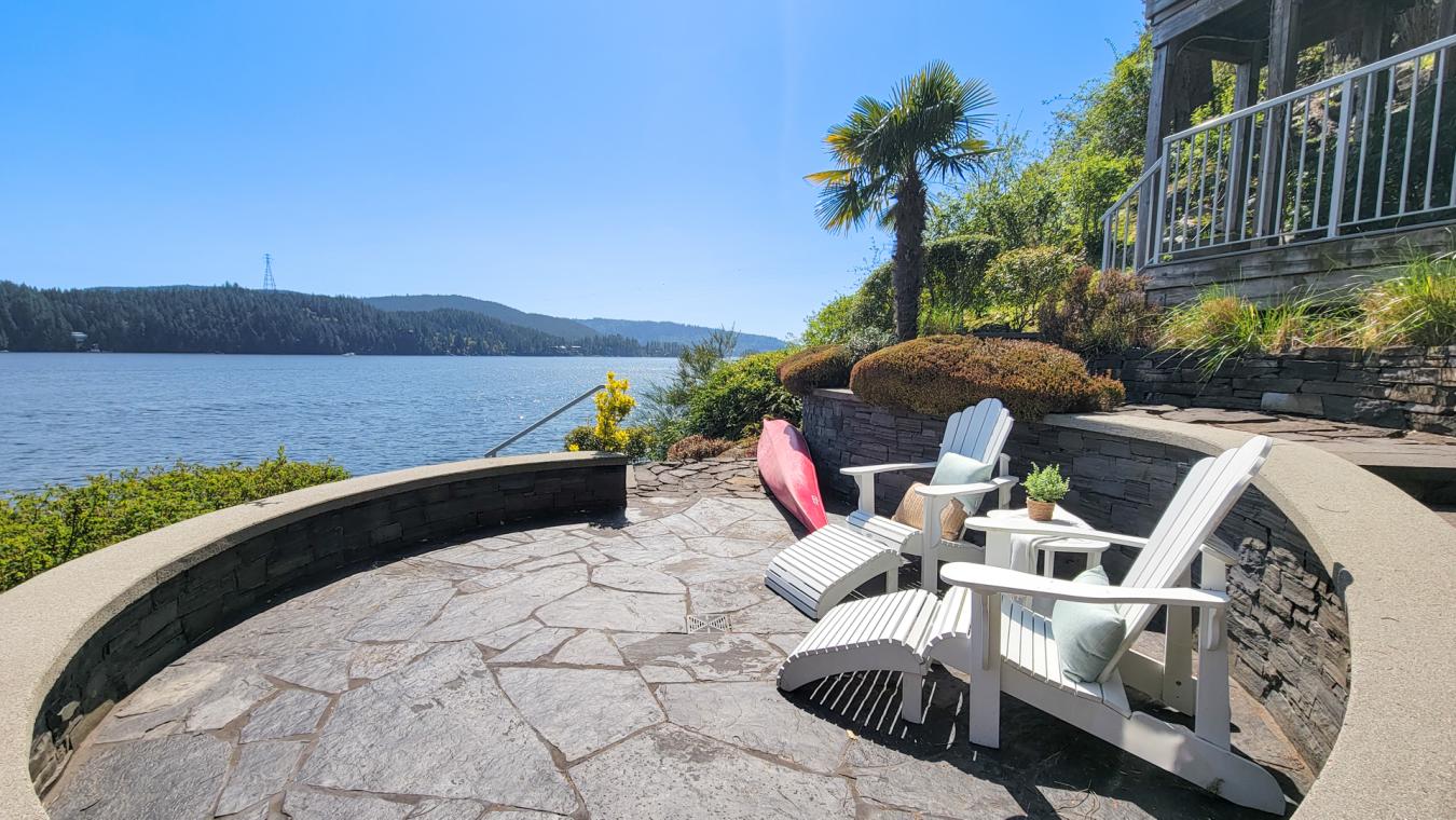 North Vancouver, BC, V7G2T6, Canada, 5 Bedrooms Bedrooms, ,3 BathroomsBathrooms,Residential,For Sale,1797319