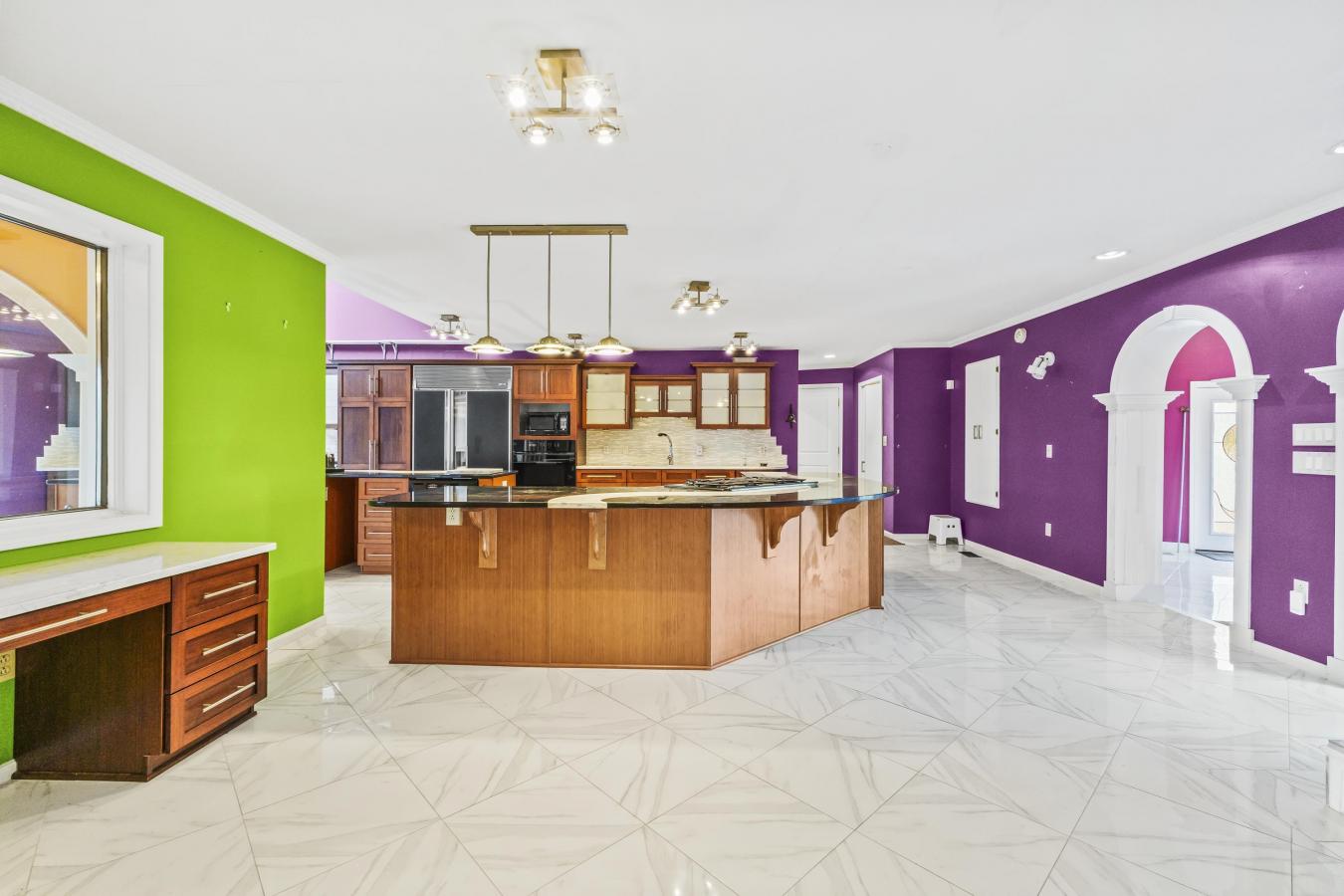 Russell, Kentucky, 41169, United States, 5 Bedrooms Bedrooms, ,4 BathroomsBathrooms,Residential,For Sale,1797312