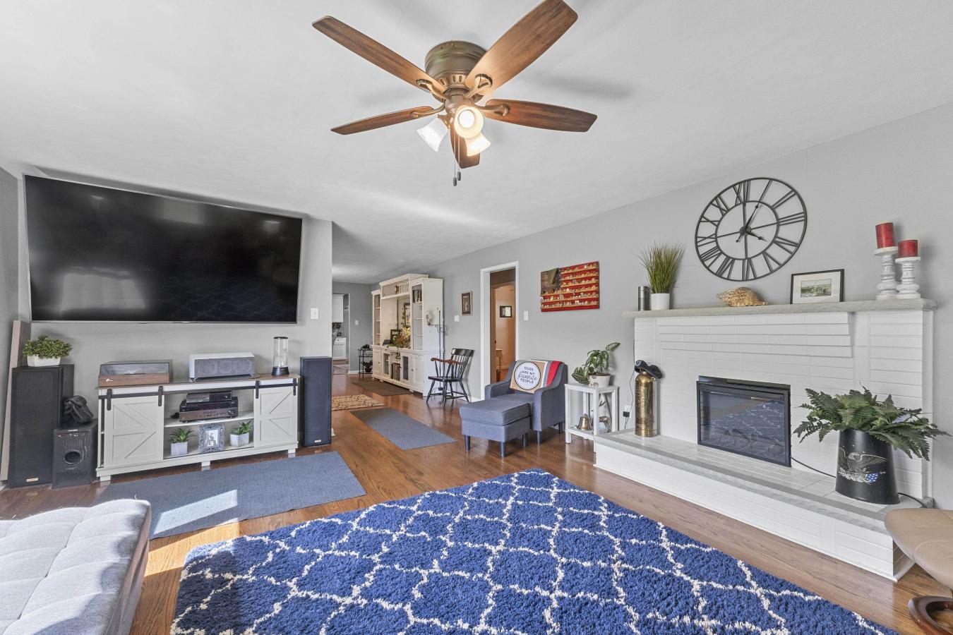 Catlettsburg, Kentucky, 41129-0000, United States, 3 Bedrooms Bedrooms, ,2 BathroomsBathrooms,Residential,For Sale,1797311