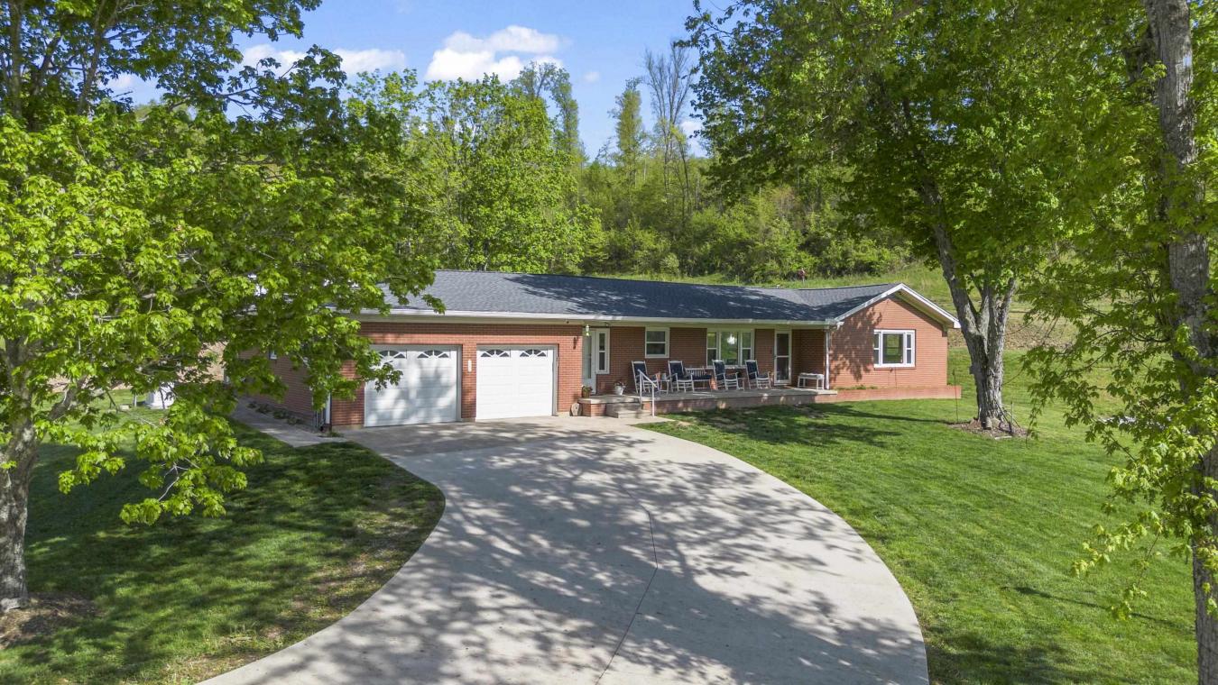 Catlettsburg, Kentucky, 41129-0000, United States, 3 Bedrooms Bedrooms, ,2 BathroomsBathrooms,Residential,For Sale,1797311