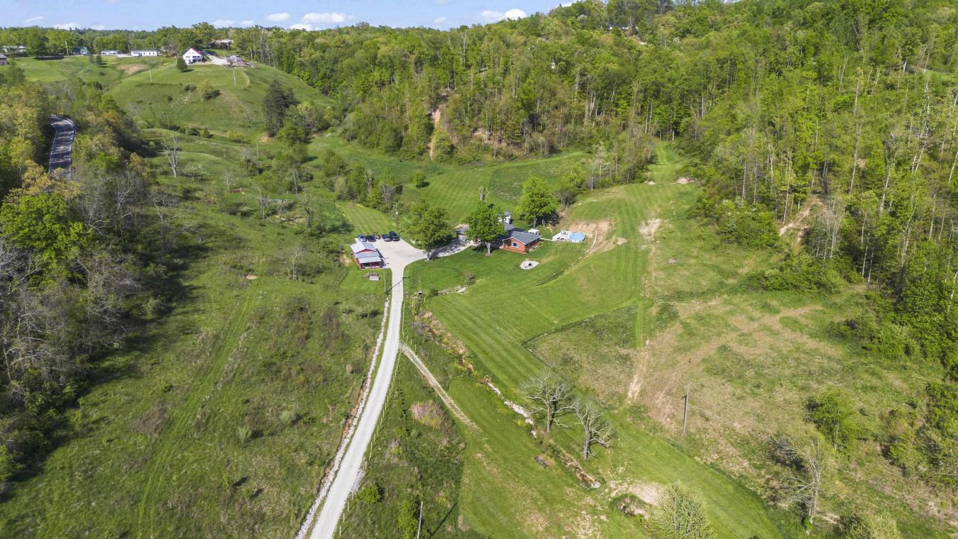 Catlettsburg, Kentucky, 41129-0000, United States, 3 Bedrooms Bedrooms, ,2 BathroomsBathrooms,Residential,For Sale,1797311
