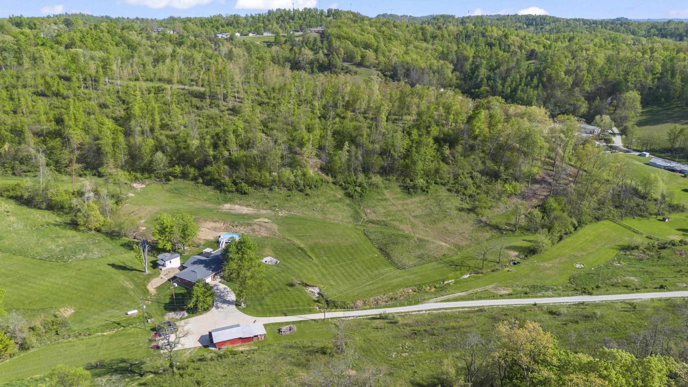 Catlettsburg, Kentucky, 41129-0000, United States, 3 Bedrooms Bedrooms, ,2 BathroomsBathrooms,Residential,For Sale,1797311