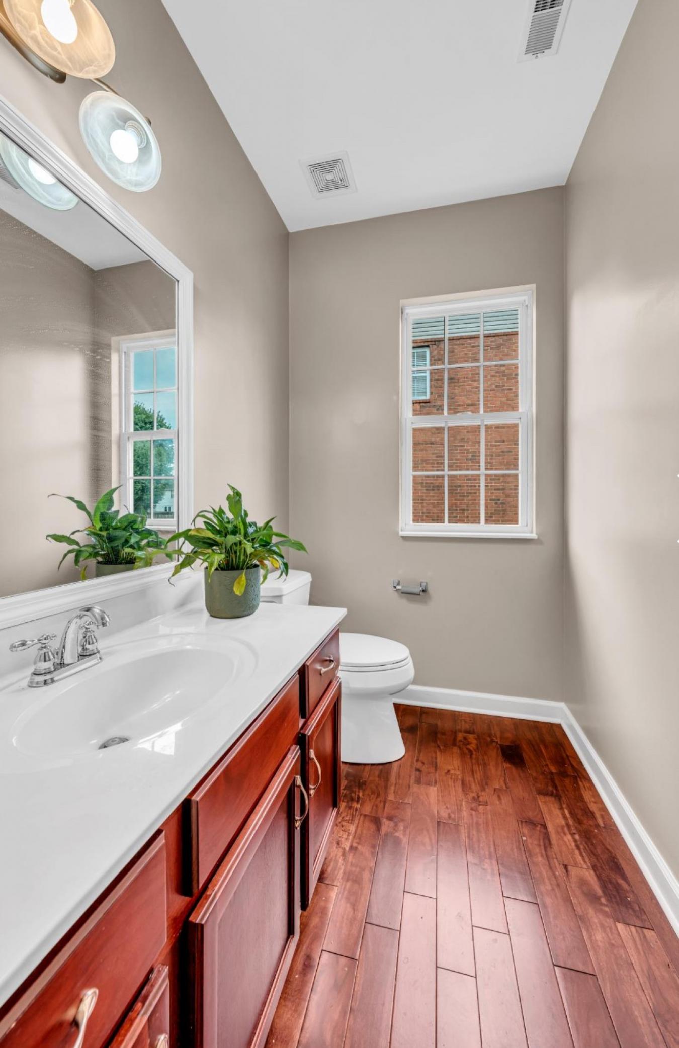 Franklin, Tennessee, 37064, United States, 3 Bedrooms Bedrooms, ,2 BathroomsBathrooms,Residential,For Sale,1797298