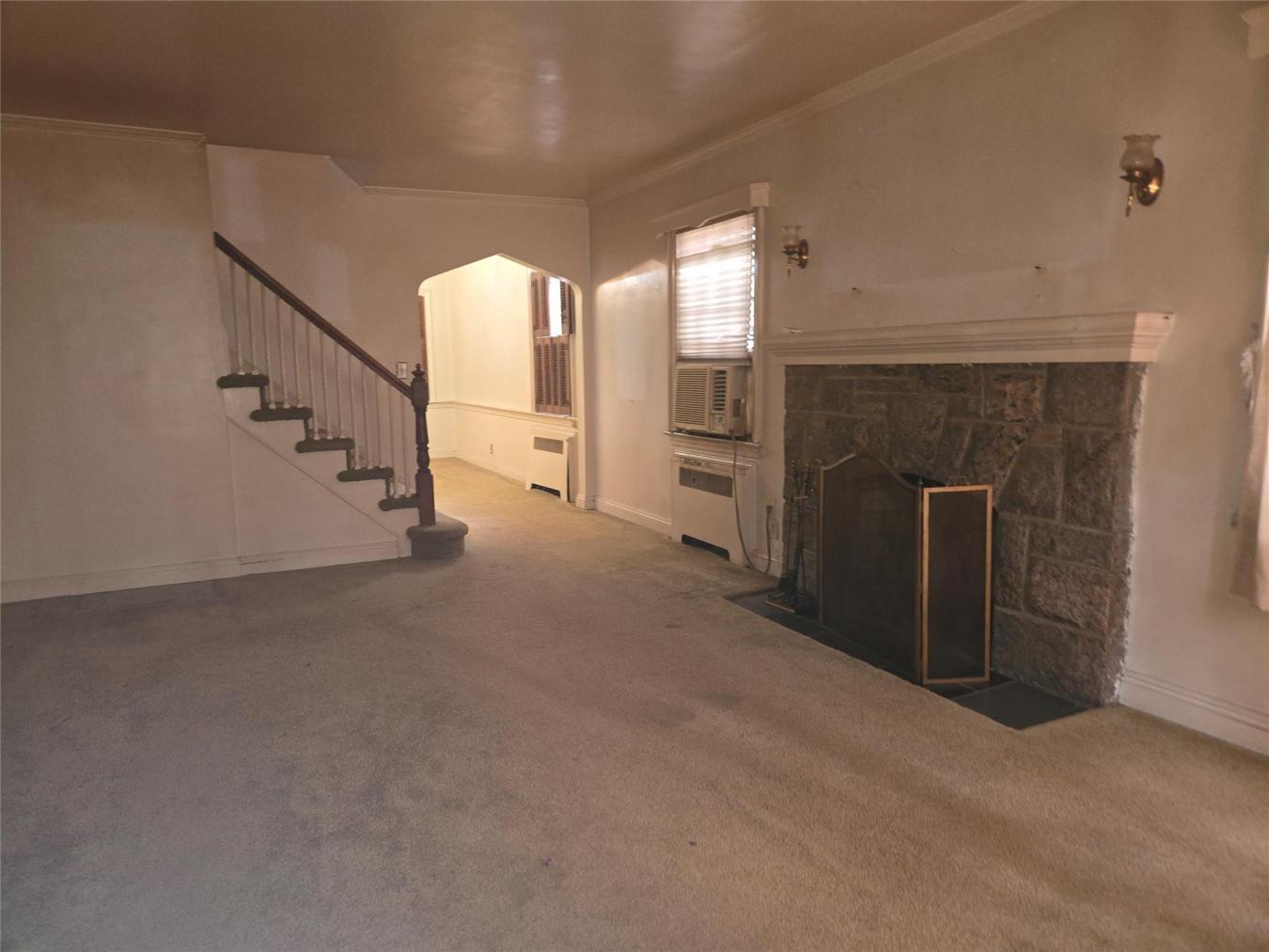New York, New York, 11432, United States, 3 Bedrooms Bedrooms, ,1 BathroomBathrooms,Residential,For Sale,1797295