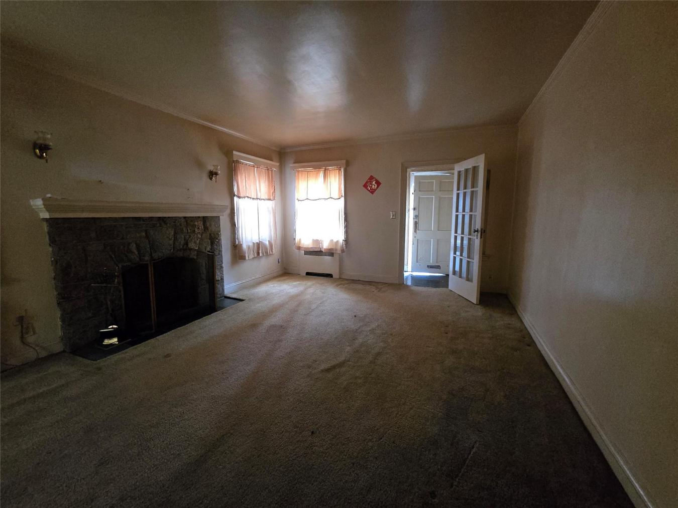 New York, New York, 11432, United States, 3 Bedrooms Bedrooms, ,1 BathroomBathrooms,Residential,For Sale,1797295