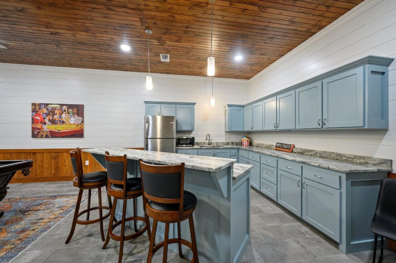 Broken Bow, Oklahoma, 74728, United States, 3 Bedrooms Bedrooms, ,3 BathroomsBathrooms,Residential,For Sale,1797292