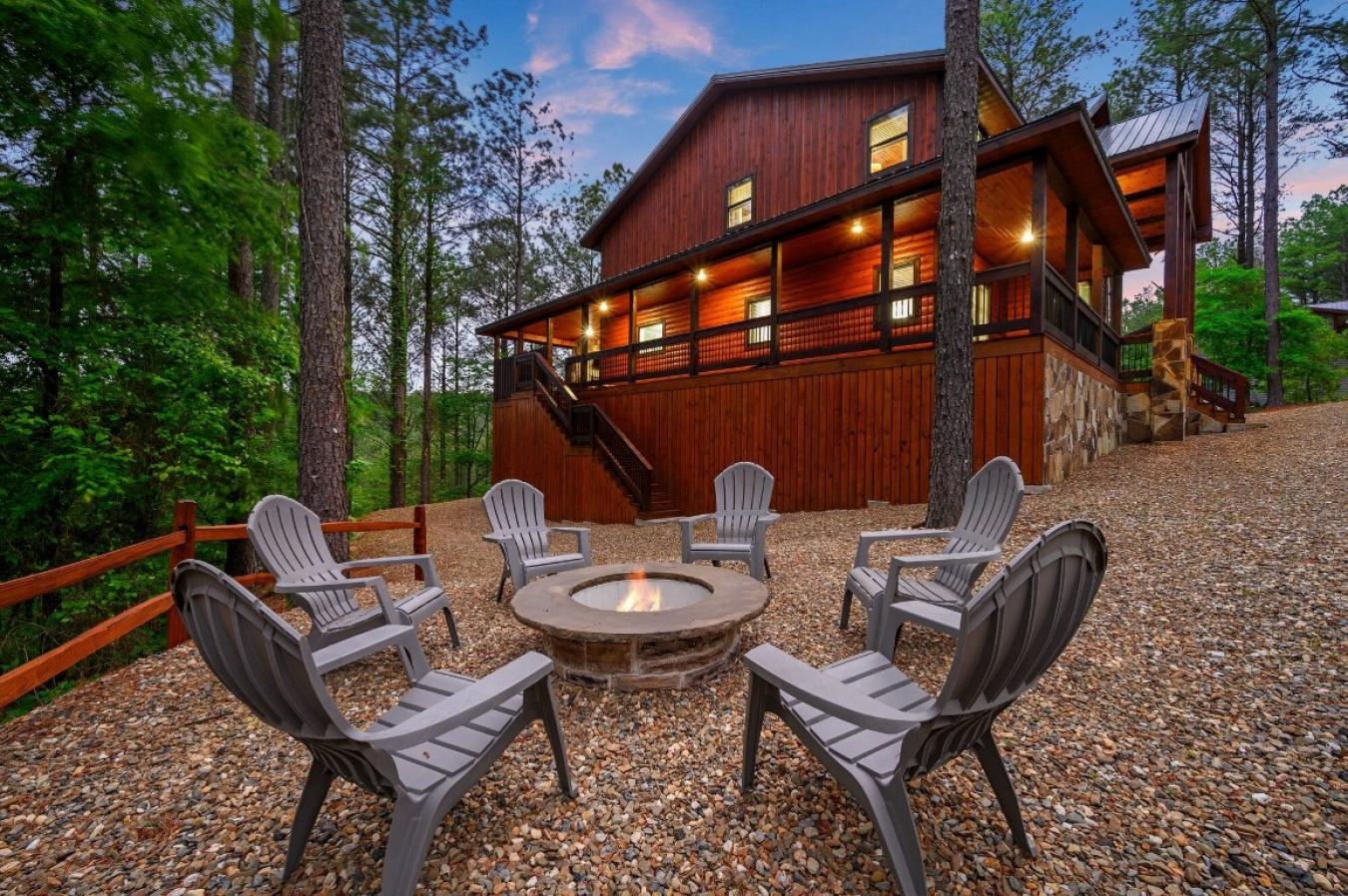 Broken Bow, Oklahoma, 74728, United States, 3 Bedrooms Bedrooms, ,3 BathroomsBathrooms,Residential,For Sale,1797292