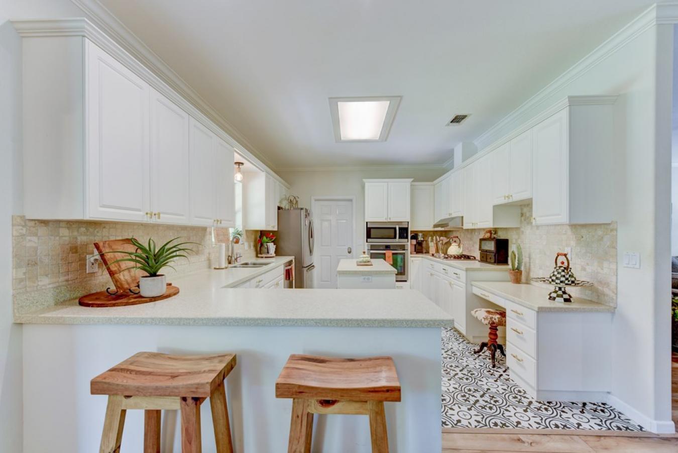 Fredericksburg, Gillespie, 78624, United States, 3 Bedrooms Bedrooms, ,2 BathroomsBathrooms,Residential,For Sale,1936041