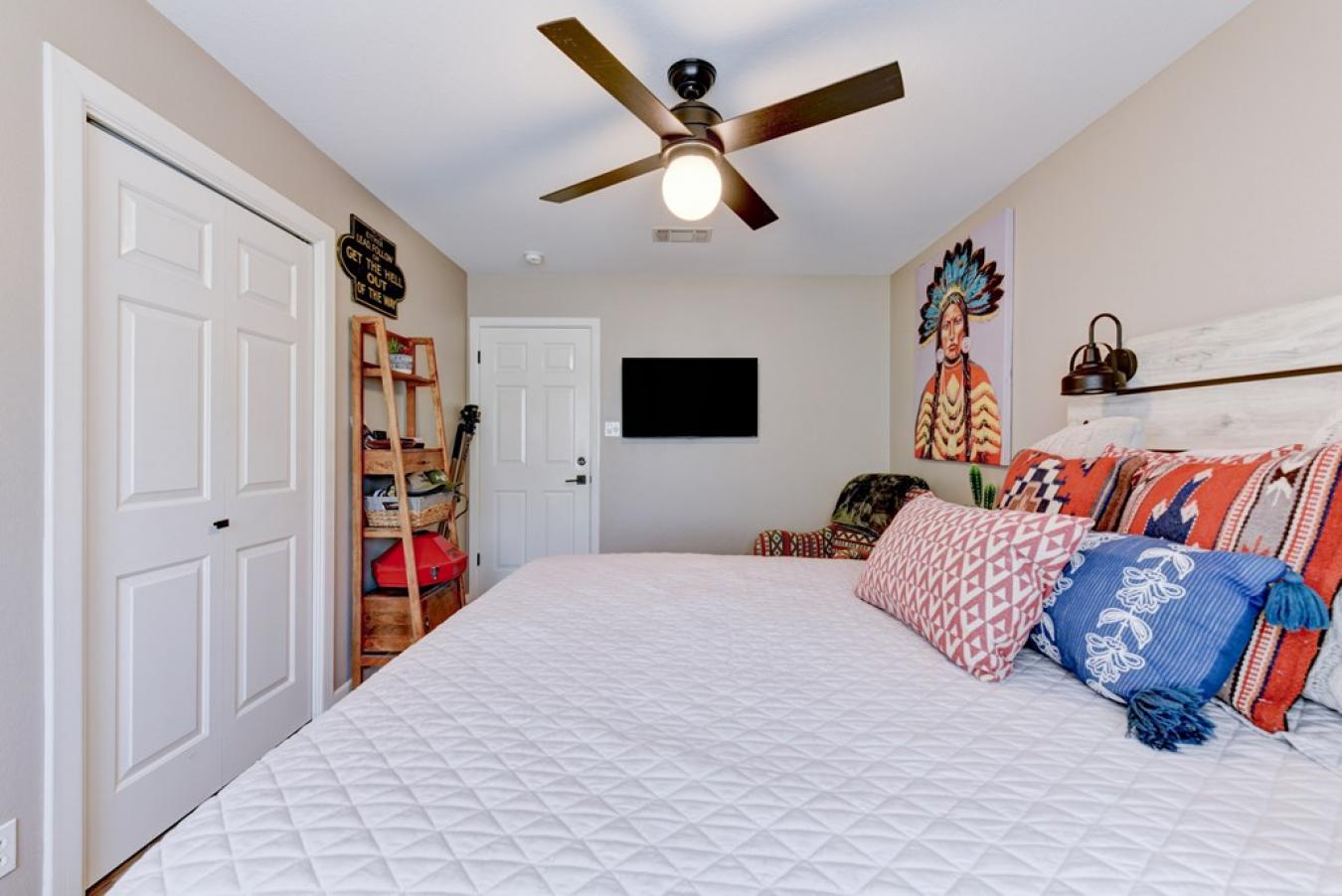 Fredericksburg, Gillespie, 78624, United States, 3 Bedrooms Bedrooms, ,2 BathroomsBathrooms,Residential,For Sale,1936041