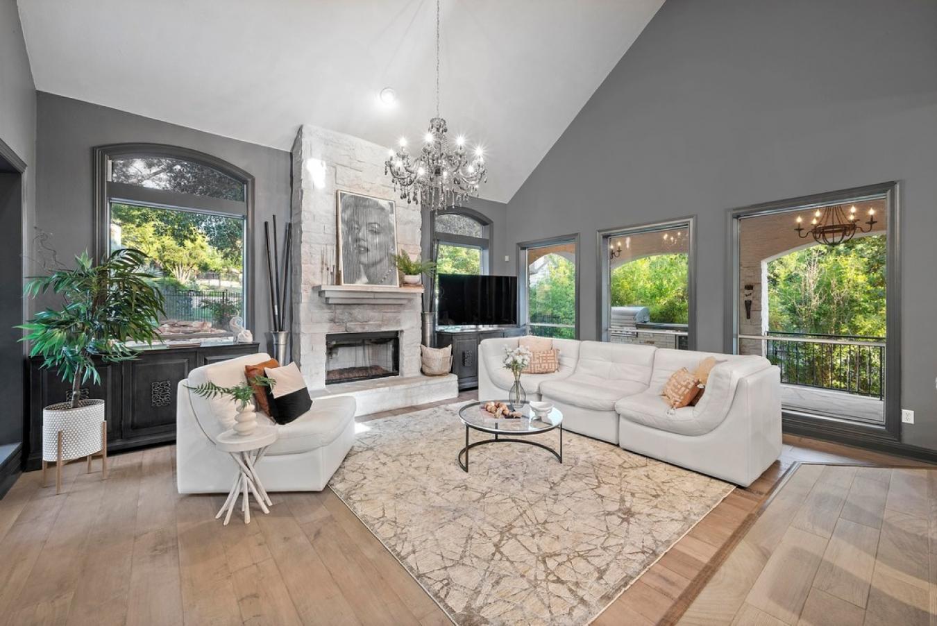 Austin, Texas, 78730, United States, 5 Bedrooms Bedrooms, ,4 BathroomsBathrooms,Residential,For Sale,1797290