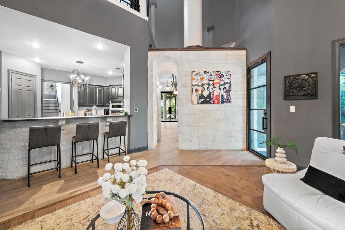 Austin, Texas, 78730, United States, 5 Bedrooms Bedrooms, ,4 BathroomsBathrooms,Residential,For Sale,1797290