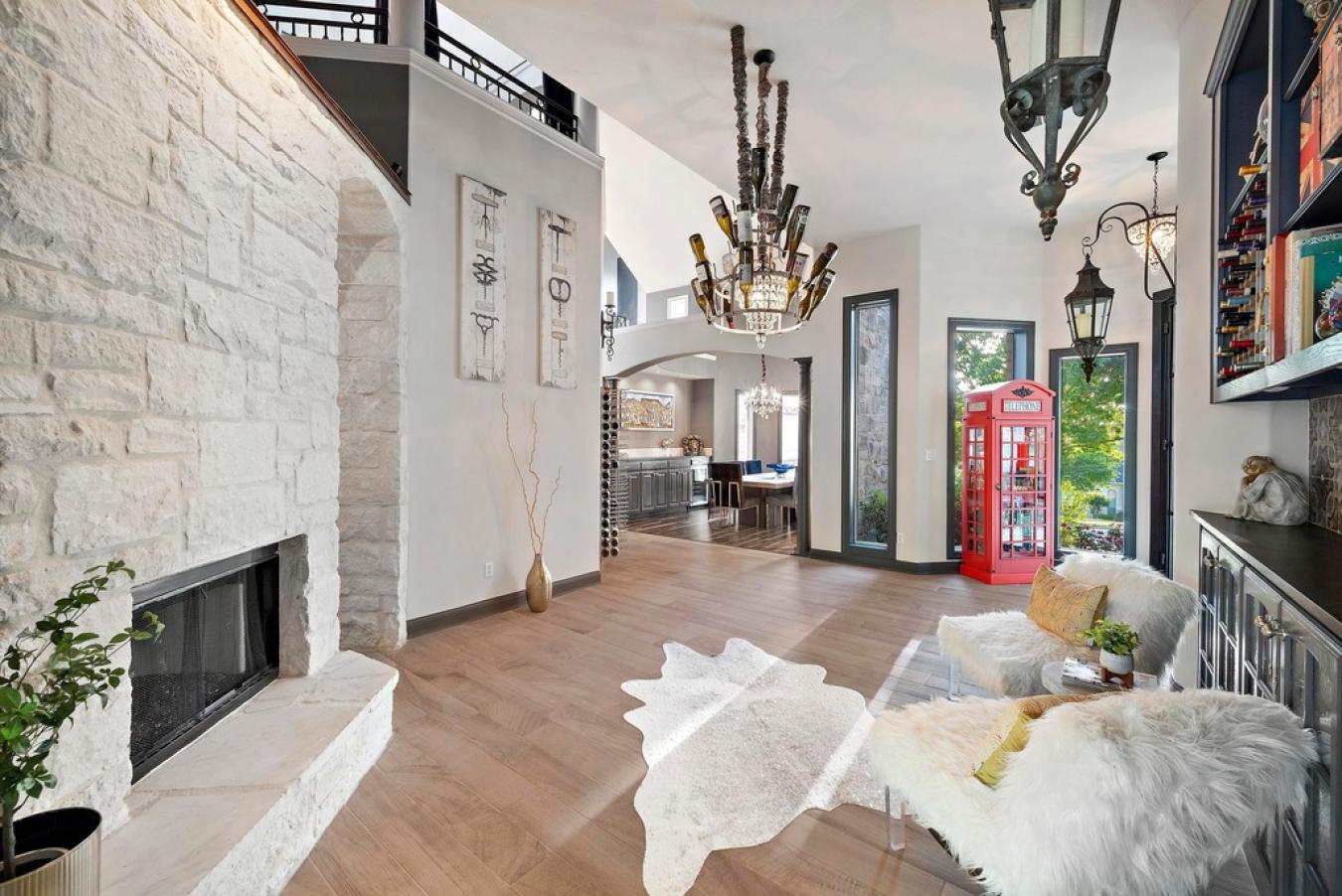 Austin, Texas, 78730, United States, 5 Bedrooms Bedrooms, ,4 BathroomsBathrooms,Residential,For Sale,1797290