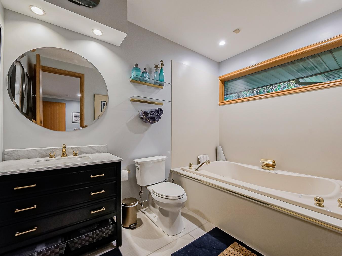 Clinton Twp, Michigan, 48036, United States, 5 Bedrooms Bedrooms, ,6 BathroomsBathrooms,Residential,For Sale,1839665