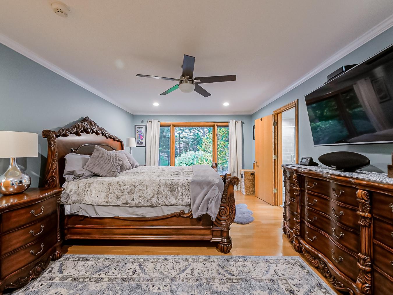 Clinton Twp, Michigan, 48036, United States, 5 Bedrooms Bedrooms, ,6 BathroomsBathrooms,Residential,For Sale,1839665